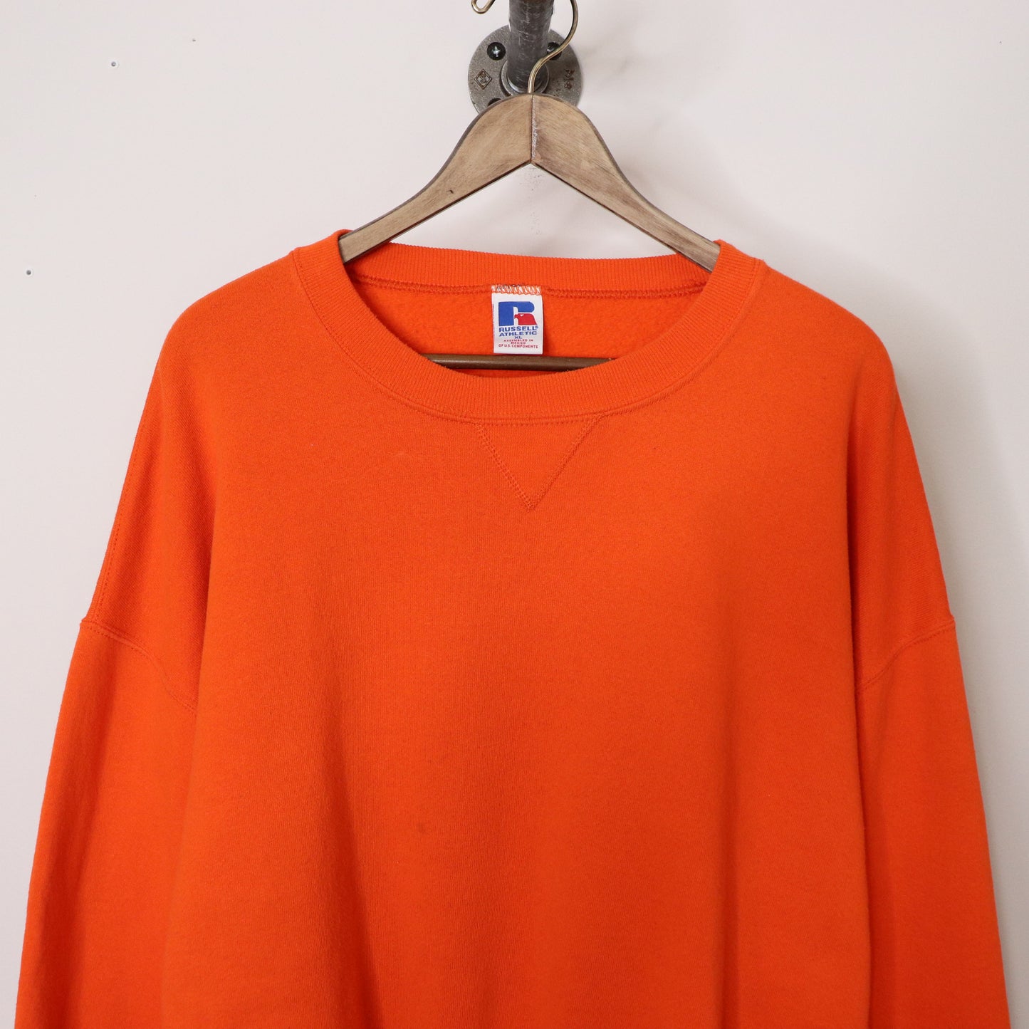 Vintage 90's Russell Athletic Orange Crewneck Sweatshirt Men's Sz XL
