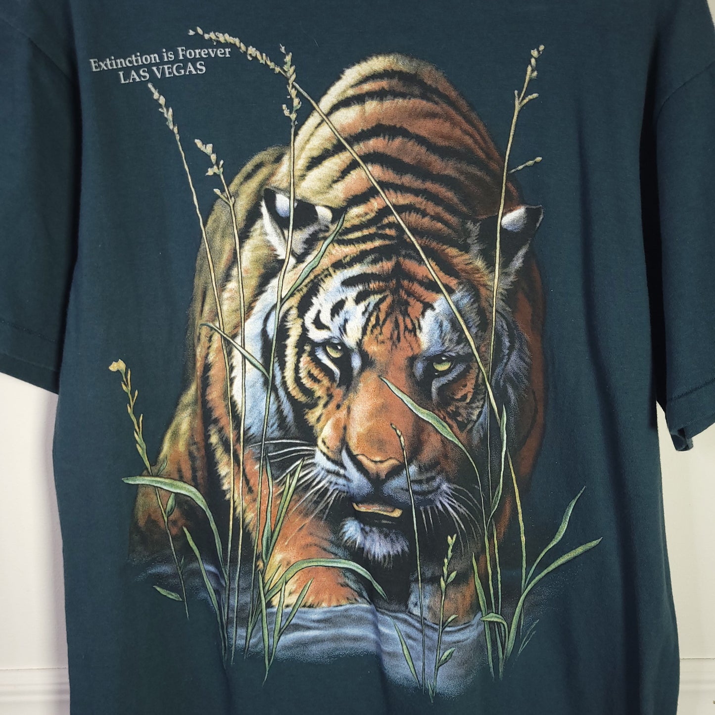 Vintage 90's Bengal Tiger Nature Tee Sz L