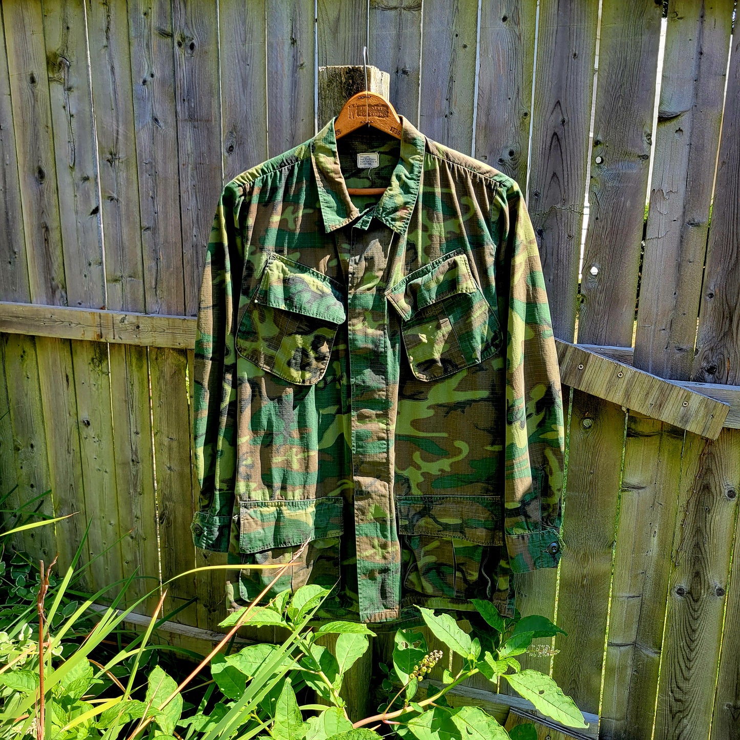 Vintage 60's Slant Pocket Vietnam Rip Stop Camo Jacket Size Small-Long