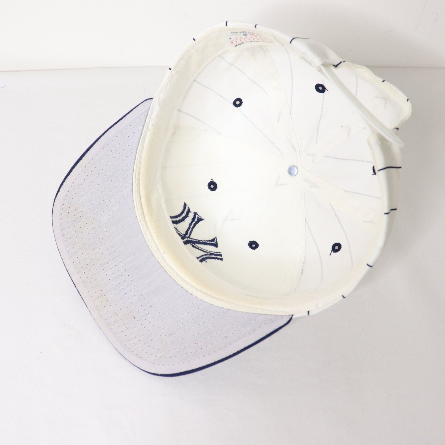 Vintage 90's New York Yankees Pinstripe Snapback Hat