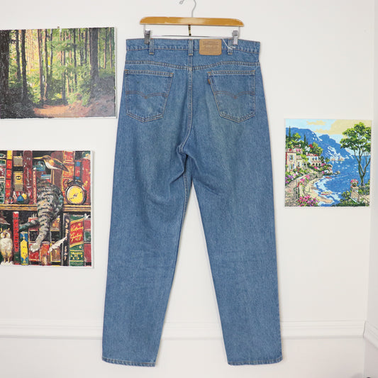 Vintage 80's Levi's 540 Relaxed Fit Jeans Leather Tab Men's Size 36x32