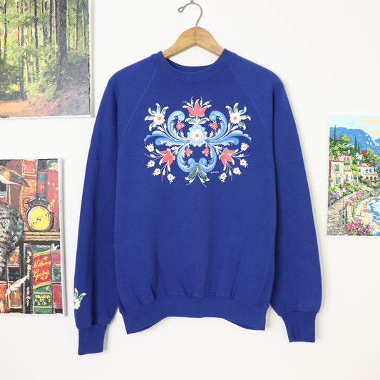 Vintage 90's Norwegian Rosemaling Art Raglan Sweatshirt Adult Size M