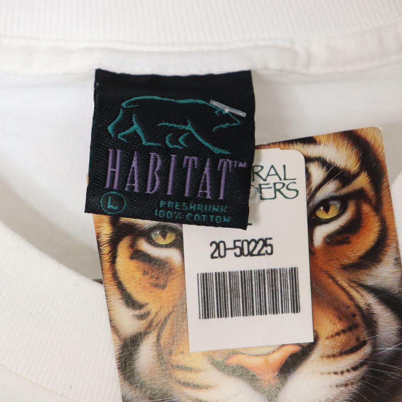 Vintage 90's Habitat Endangered Species Wraparound Nature T-Shirt Size L Deadstock
